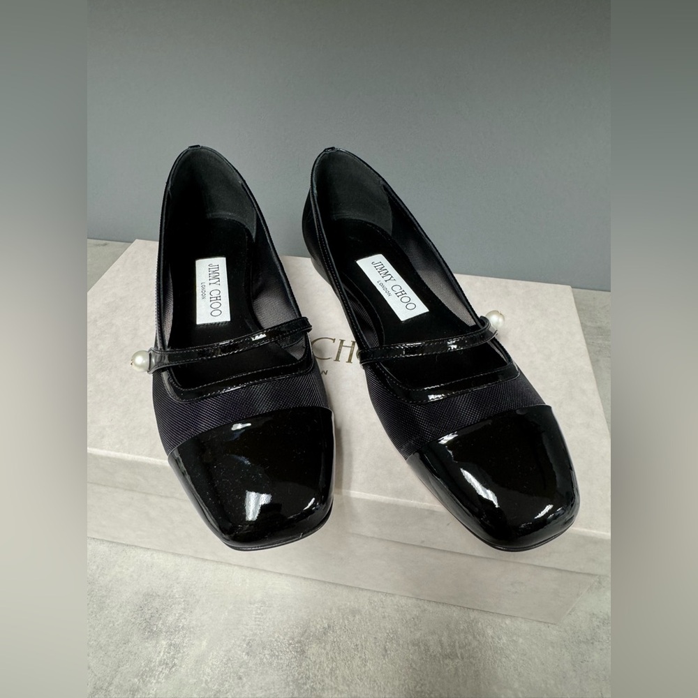 NIB- Jimmy Choo Black Patent Leather Elisa Flats with Pearl Accent - Picture 2 of 8